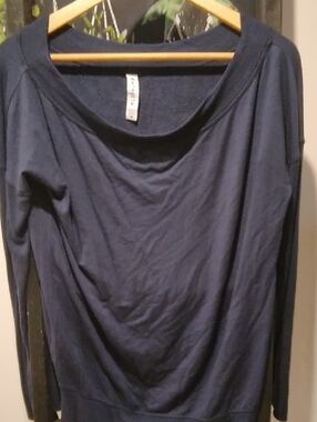 Women's Athleta Long Sleeve Workout Top